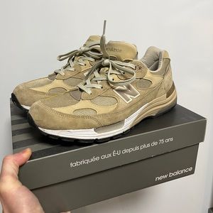 New Balance 992 Tan